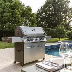 Pack Barbecue à Gaz Napoleon PRESTIGE 665 RSIB + Plancha Et Brosse -Raviday Barbecue Soldes barbecue gaz napoleon prestige 665 rsib 9 2