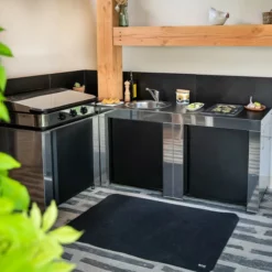 Modulo Pour Poser Une Plancha - Coloris Inox Et Noir - Cuisine D'extérieur ENO -Raviday Barbecue Soldes modulo inox noir plancha cuisine exterieur eno ambiance 3 min