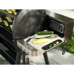 Planche à Découper Et De Service Amovible Pour Barbecue Weber Traveler -Raviday Barbecue Soldes planche weber plastique recuperateur 4