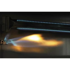 Barbecue à Gaz Napoleon Rogue 425 + Réchaud + Rôtissoire Incluse -Raviday Barbecue Soldes rb425rsbpk 1 fr a barbecue gaz napoleon rogue 425 rechaud rotissoire jetfire 1